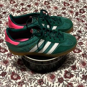 Adidas Women's Green and Pink Gazelle Sneakers